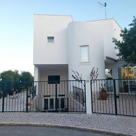 Costamar Apartment *